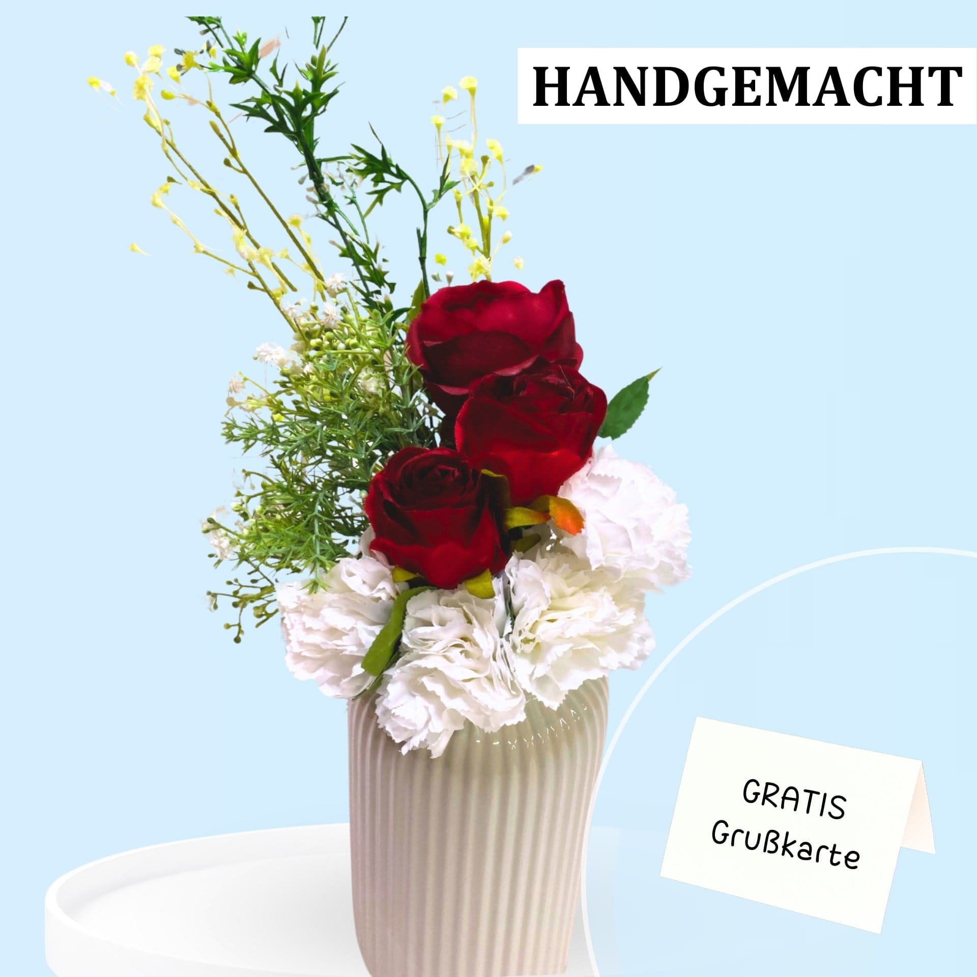 Versende einen harmonischen Strauß aus Blumen Harmonischer Blumenstrauß in rot und weiß mit Rosen