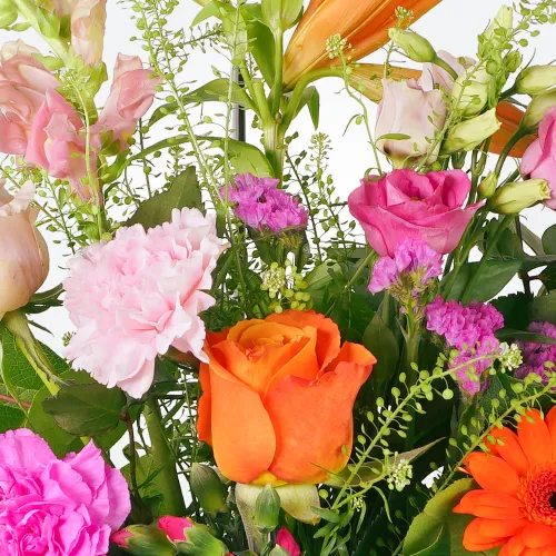 Bouquet Ginny – A Burst of Color and Joy